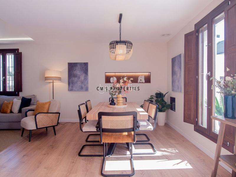 Foto ac79e3f3-96a5-4d58-987a-d09efdf4df49. Rent semi detached house with heating parking pool in Valencia