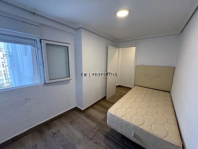 Foto d15a20a8-ef4e-4870-948e-a992281e67d8. Rent flat with heating in Na Rovella - Hermanos Maristas Valencia