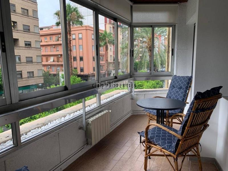 Foto 2be52df4-5fb4-46ff-ac00-a33c6b91660e. Alquiler piso  en alquiler de 4 habitaciones en av. de peris i valero en Valencia