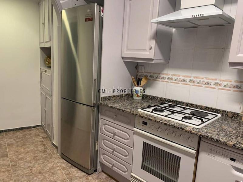 Foto de395912-df29-4ae6-88ef-76565d36be5f. Alquiler piso  en alquiler de 4 habitaciones en av. de peris i valero en Valencia