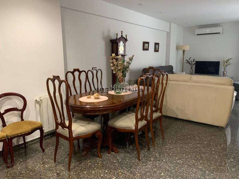 Foto edef86ee-edde-43a0-8692-98fb0dd6f8dc. Location appartement avec chauffage parking dans Mont Olivet Valencia