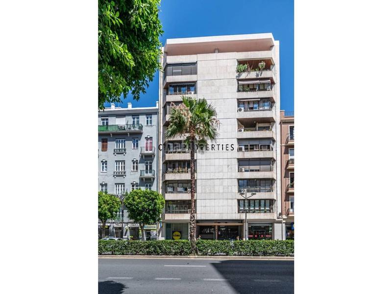 Foto 26bdfc3a-16a4-46a1-b5d9-9a07c5f8c8ec. Rent flat with heating parking in Mont Olivet Valencia