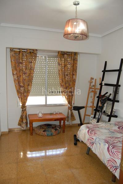 Foto 60363c25-45ef-40f1-badb-901a734d84f8. Rent flat with heating parking in El Botànic Valencia