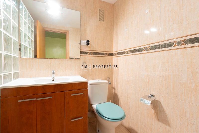 Foto ce8ba905-498e-417e-9493-e7fc94c728f7. Miete etagenwohnung in Penya-Roja - Avda. Francia Valencia