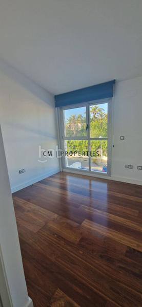 Foto 064f3e7c-dc09-40f0-a9e5-ab8286221b76. Chalet con riscaldamento parcheggio piscina in La Cañada Paterna