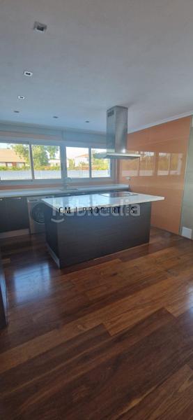 Foto 56388b17-0c68-45b7-8e03-5a1368ecea54. Chalet con riscaldamento parcheggio piscina in La Cañada Paterna