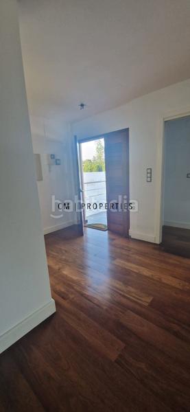 Foto 5b92f27d-d1df-4fc8-ae65-ff1ead047897. Chalet con riscaldamento parcheggio piscina in La Cañada Paterna