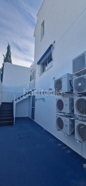 Foto f43c9b6a-2cc3-4c35-b59e-54a390c089e0. Chalet con riscaldamento parcheggio piscina in La Cañada Paterna