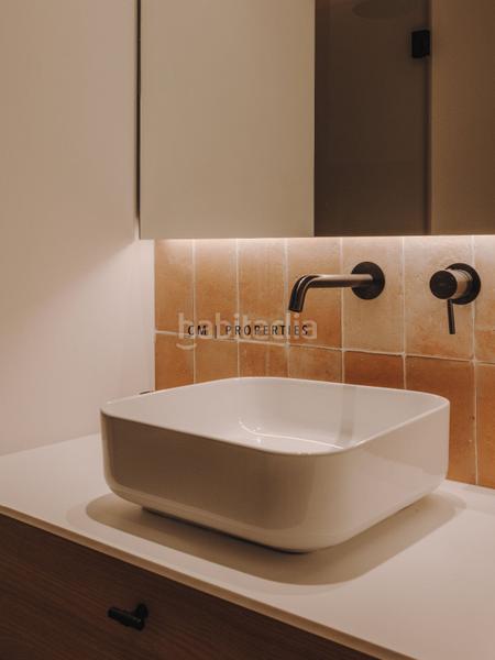 Foto 11eb0825-f0e9-4a4c-93d8-c41bc468d3f9. Rent flat with heating in Russafa Valencia