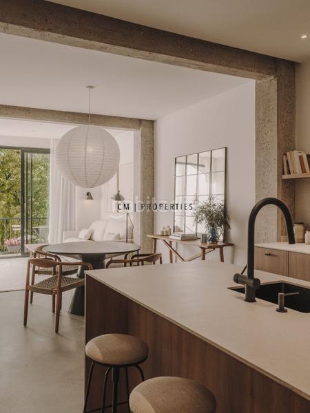 Foto 1ef3cfff-d2c9-4e2e-95ee-1d1eb28e9917. Rent flat with heating in Russafa Valencia