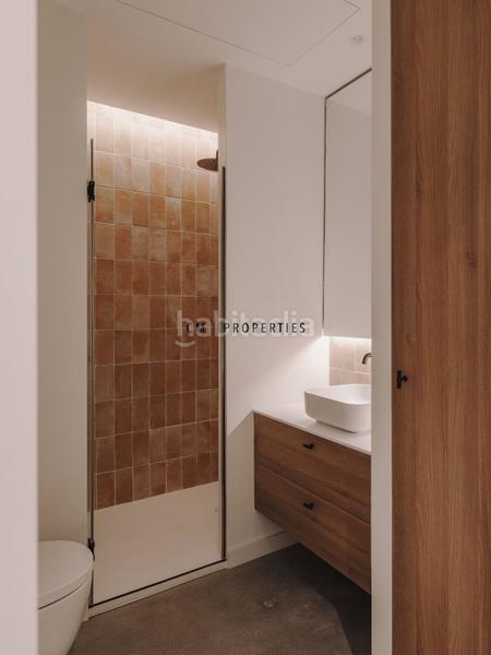 Foto 668c823f-d06e-412f-a8ab-2322087933d7. Rent flat with heating in Russafa Valencia