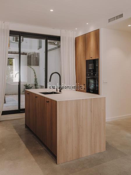 Foto 7839ccf2-f086-4912-be04-abf353134215. Rent flat with heating in Russafa Valencia