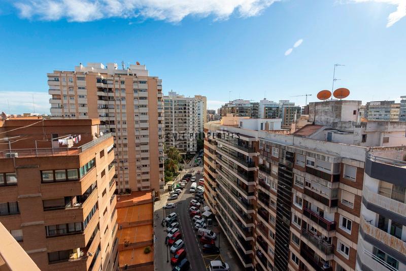 Foto 949d3ef8-3b0d-463f-a249-ab8a9928a2e4. Etagenwohnung mit heizung parking in Jaume Roig Valencia