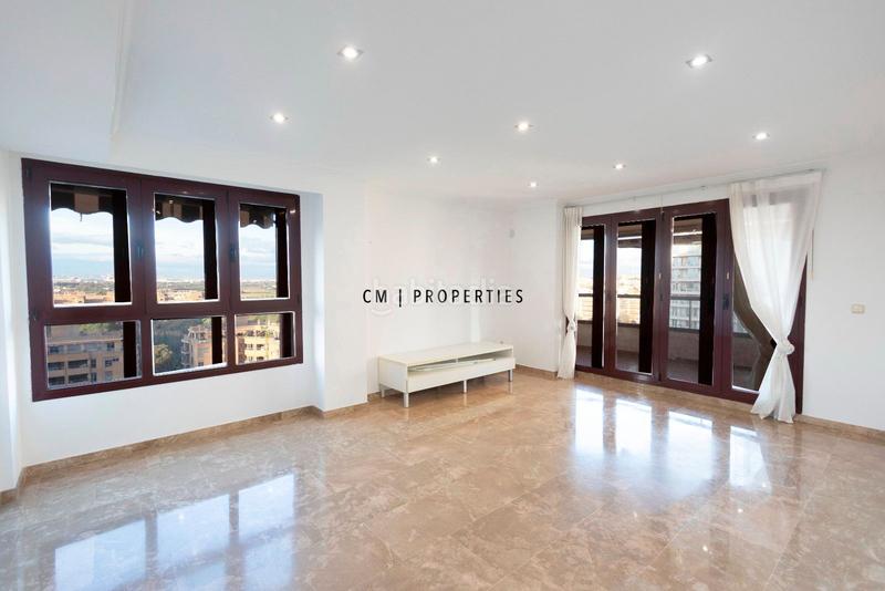 Foto 18d3e7e7-7ba1-4eba-9cdb-f3ae564ef62c. Appartement avec chauffage parking dans Sant Pau Valencia