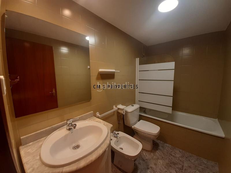 Foto 198d7a9c-66e2-4f08-9521-48e2606cdcb6. Alquiler piso alquiler de piso con 3 habitaciones y 1 estudio para profesionales o estudiantes en Valencia