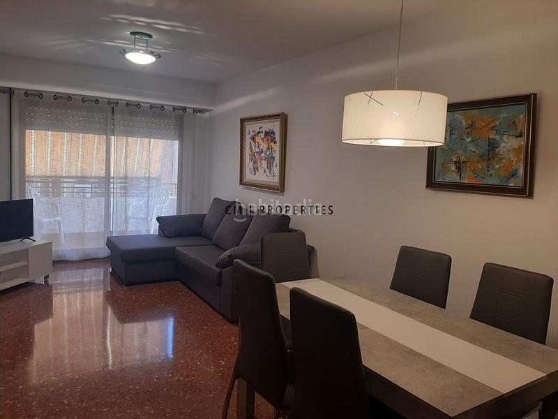 Foto 597e961c-6738-4810-b881-60218bd1ed50. Alquiler piso alquiler de piso con 3 habitaciones y 1 estudio para profesionales o estudiantes en Valencia