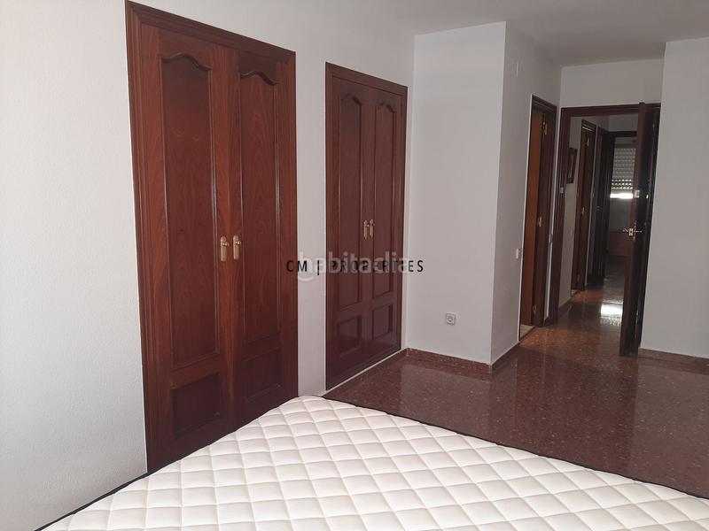 Foto 429e9206-fd2f-4d63-b5bd-fa0762488a08. Rent flat in Nou Moles Valencia