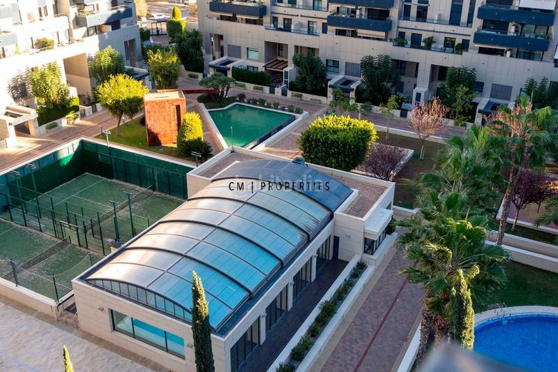 Foto 0d0373cb-0581-46e5-bf5f-6d6978dfaca2. Lloguer pis amb calefacció aparcament piscina a Barrio Benicalap Valencia