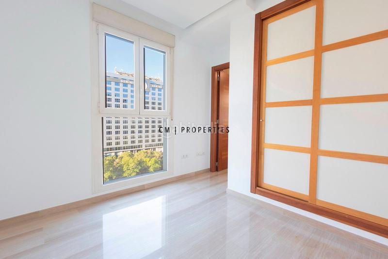 Foto 5f180f58-f59d-41f3-a6ae-b4eeee2c4556. Miete etagenwohnung mit heizung parking pool in Barrio Benicalap Valencia