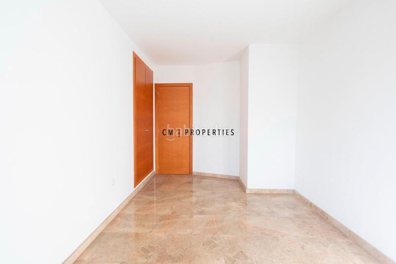 Foto 2c8837c2-0b5b-49dc-84bc-b654a78875a7. Location appartement dans En Corts - Doctor Waksman Valencia