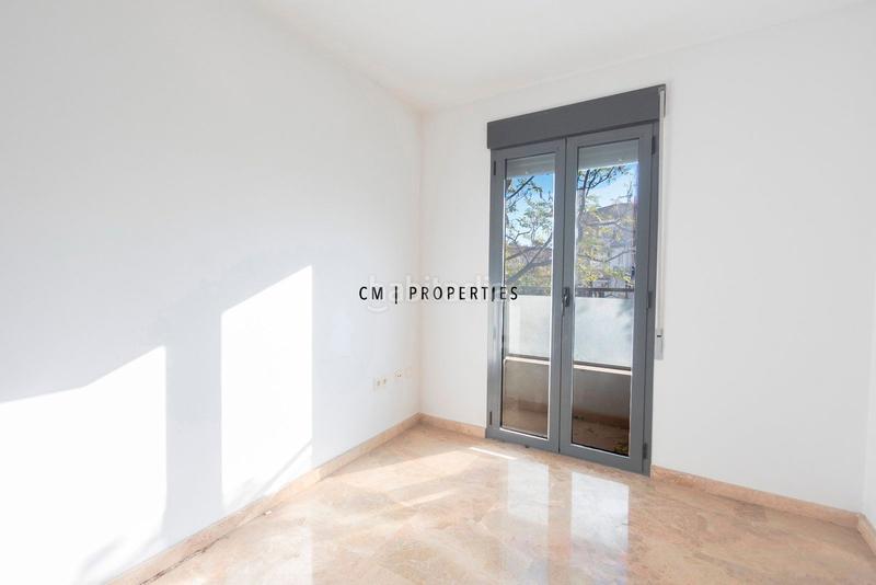 Foto 1629d219-ec38-4862-80a4-a1932450ae1a. Miete etagenwohnung in En Corts - Doctor Waksman Valencia