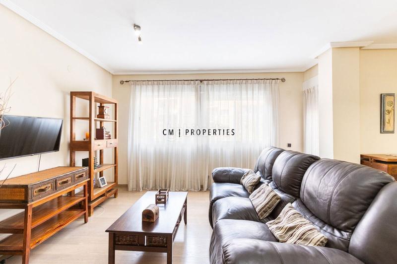 Foto 1fd150ea-e7d4-480c-8f73-21d49c17df17. Alquiler piso vivienda en alquiler en camino de moncada en Valencia