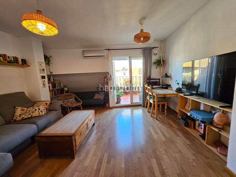 Foto 20590e79-dd2c-4fea-9358-0b27a62be0d8. Rent penthouse in Centro Ciudad Paterna