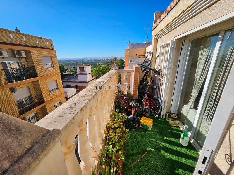 Foto 3fb12dd0-30c7-40b0-9721-7e73585d40d5. Rent penthouse in Centro Ciudad Paterna