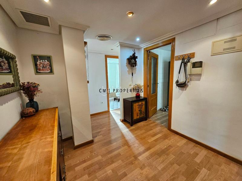 Foto ccfa2f54-b210-421d-a31b-0f9a0ab2a7d8. Rent penthouse in Centro Ciudad Paterna