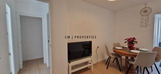 Location Appartement  Calle nueve de octubre. Piso de cuatro habitaciones y dos cuartos de baño