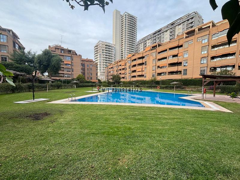 Foto a03f5015-06cf-425d-8349-da554ea11086. Affitto appartamento con riscaldamento parcheggio piscina in Valencia