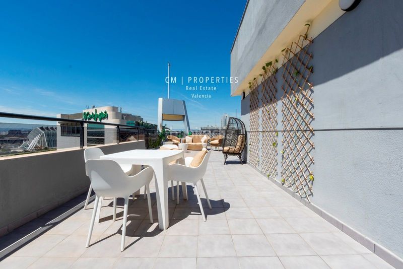 Foto 421f9397-7ff0-4ade-b85c-2955ae47f504. Àtic amb aparcament piscina a Penya-Roja - Avda. Francia Valencia