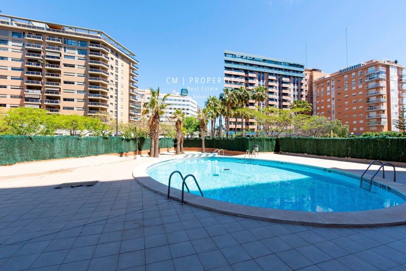 Foto 88c48cbe-69a4-4caa-bbcb-2284cd652413. Àtic amb aparcament piscina a Penya-Roja - Avda. Francia Valencia
