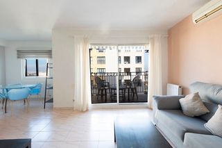 Miete Etagenwohnung  Honduras. Piso de dos habitaciones y dos baños, con garaje plaza honduras