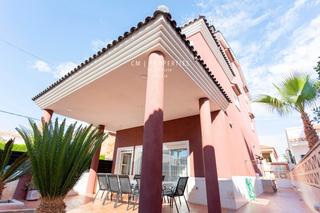 Xalet  Seis. Chalet en la playa de xilxes en venta.