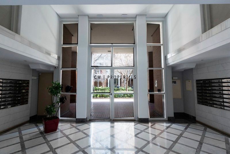 Piso residencial con piscina y muy buenas calidades, con posibilidad de tres habitaciones en Valencia - Imagen 33