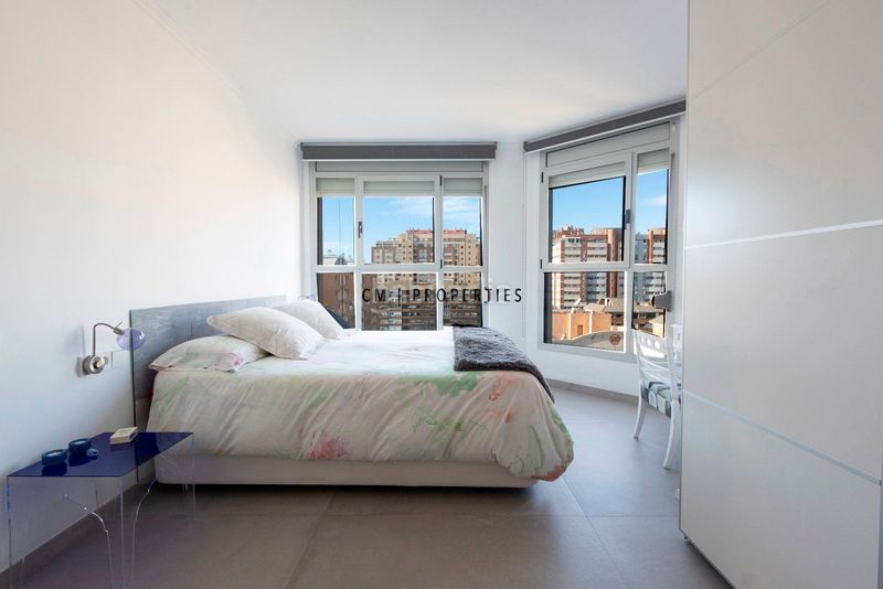 Piso residencial con piscina y muy buenas calidades, con posibilidad de tres habitaciones en Valencia - Imagen 31