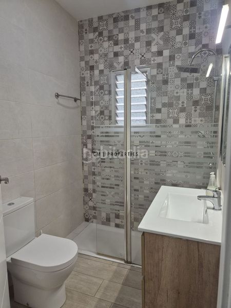 Foto 41279c2f-97ce-4d00-9a6a-d3a786347572. Casa adossada a Aldaia