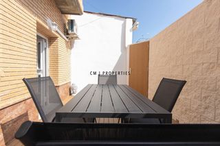 Affitto Appartamento  Tabarca. Piso en alquiler, 1 habitación, con terraza en nazaret