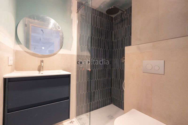 Piso de tres habitaciones y dos baños zona patraix en Valencia - Imagen 11