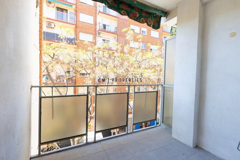 Piso de tres habitaciones y dos baños zona patraix en Valencia - Imagen 24