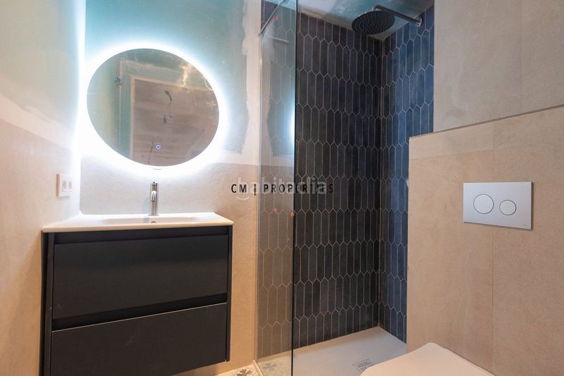 Piso de tres habitaciones y dos baños zona patraix en Valencia - Imagen 8