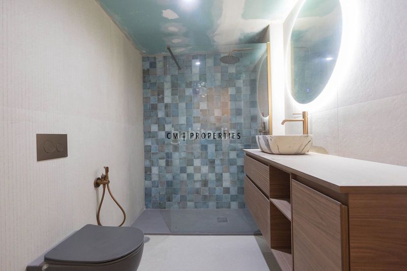 Piso de tres habitaciones y dos baños zona patraix en Valencia - Imagen 13