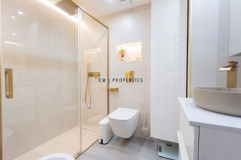 Piso en venta 3 habitaciones, 2 baños, 2 plazas de garaje y 2 trasteros patraix en Valencia - Imagen 19