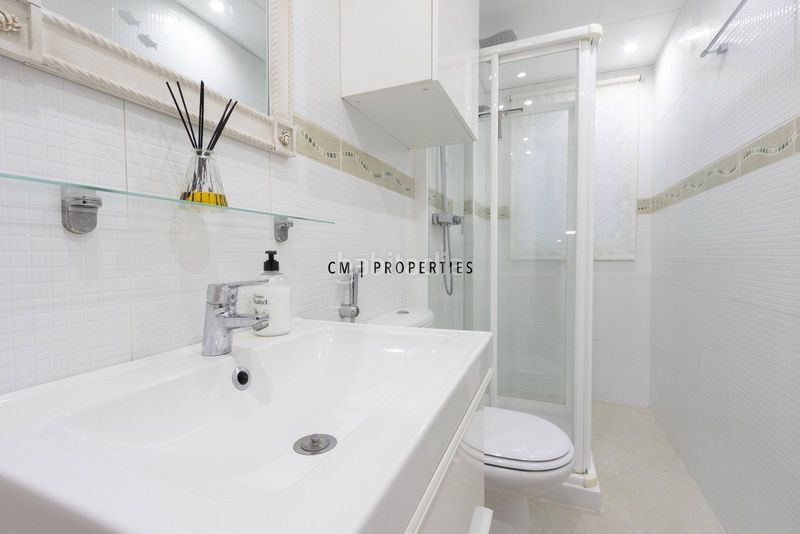 Piso en venta 3 habitaciones, 2 baños, 2 plazas de garaje y 2 trasteros patraix en Valencia - Imagen 11