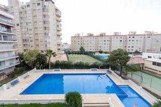 Pis  Caravel-les. Piso de 3 habitaciones en venta con parking y trastero en la pla