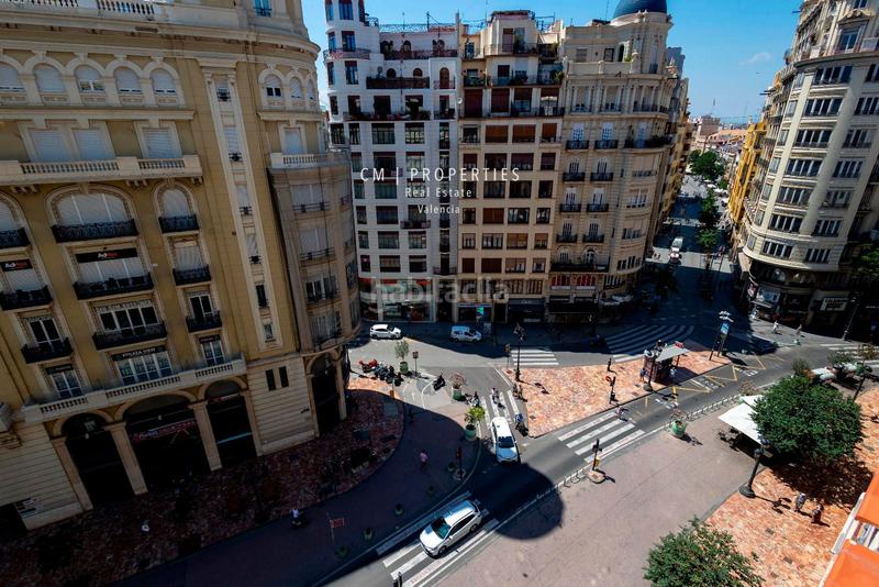 Foto 6c7212b3-4509-4166-bc45-b1d32ab8a4d7. Alquiler ático  en la plaza del ayuntamiento en alquiler. en Valencia
