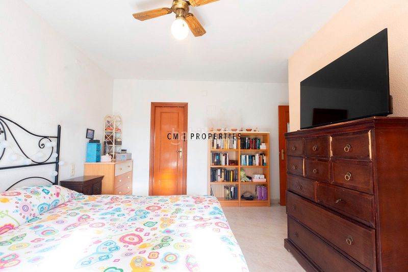 Foto d8588427-a362-4886-910e-04f8a8dae752. Casa adossada amb calefacció piscina a La Cañada Paterna