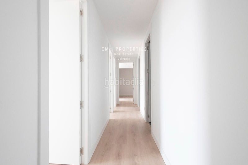 Foto 15fd6fe7-6371-4b12-b8cf-893899bfb43e. Rent flat with heating parking pool in Ciutat Jardí Valencia
