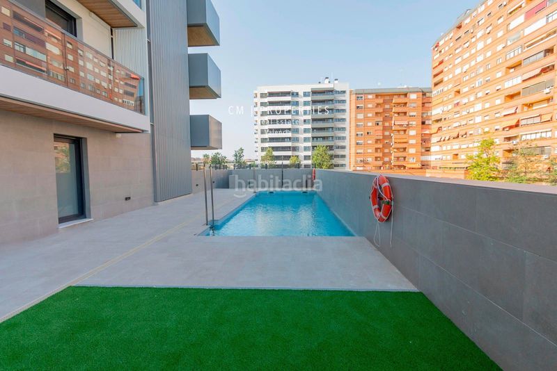 Foto 64dc535b-68ee-456f-a4d0-b99810a4abd8. Rent flat with heating parking pool in Ciutat Jardí Valencia